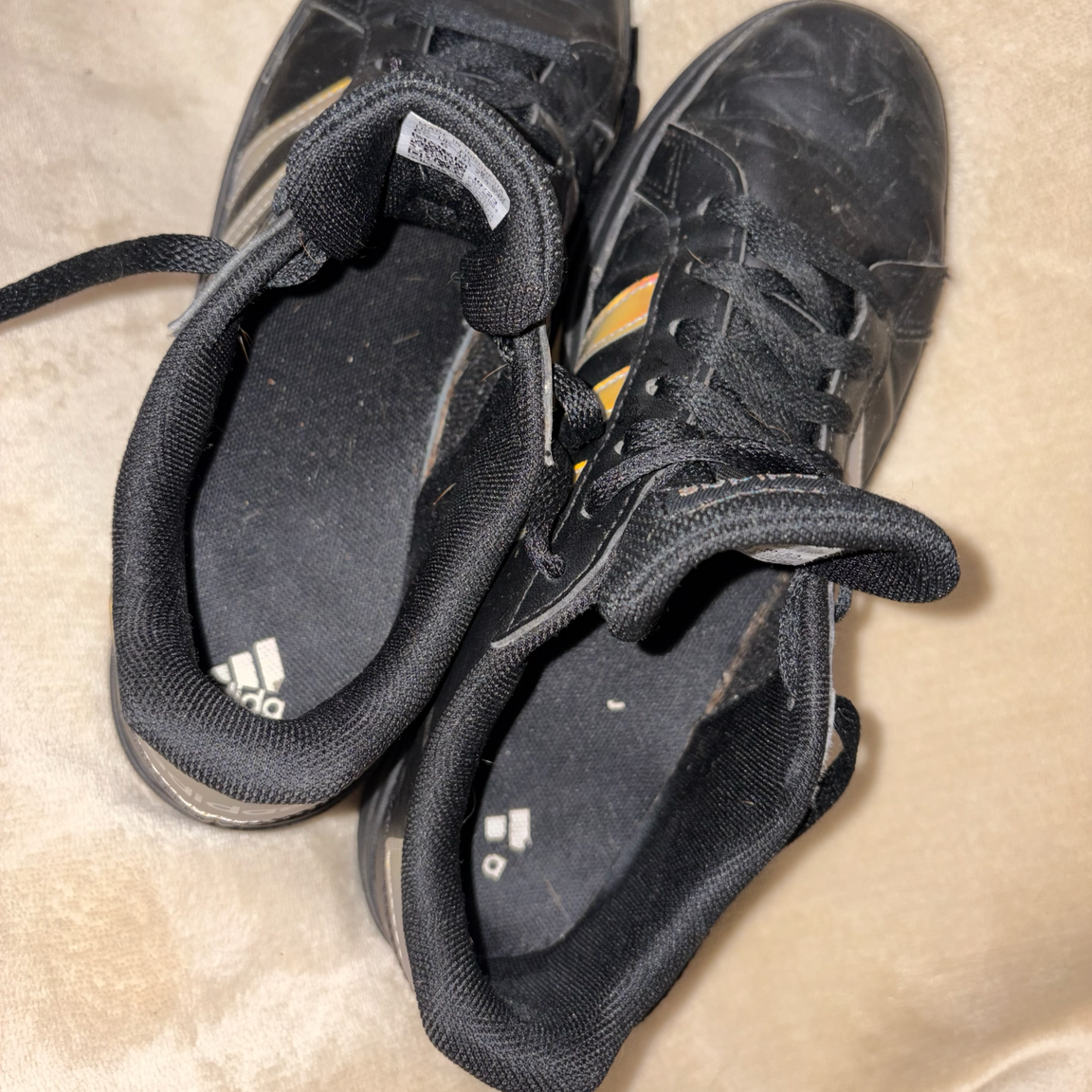 Meine Adidas. Deine neuen Lieblingsschuhe. 👟🖤