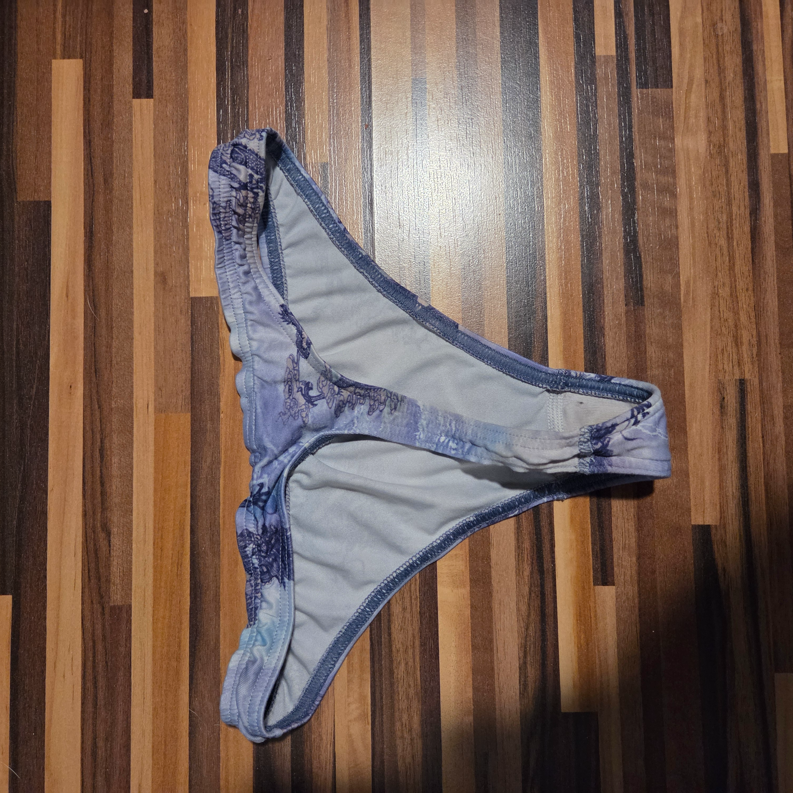 Tangas