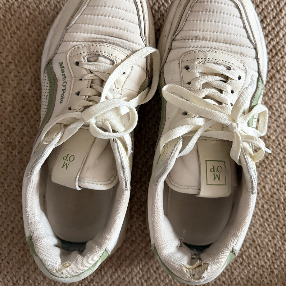 Schuhe einer sexy Krankenschwester