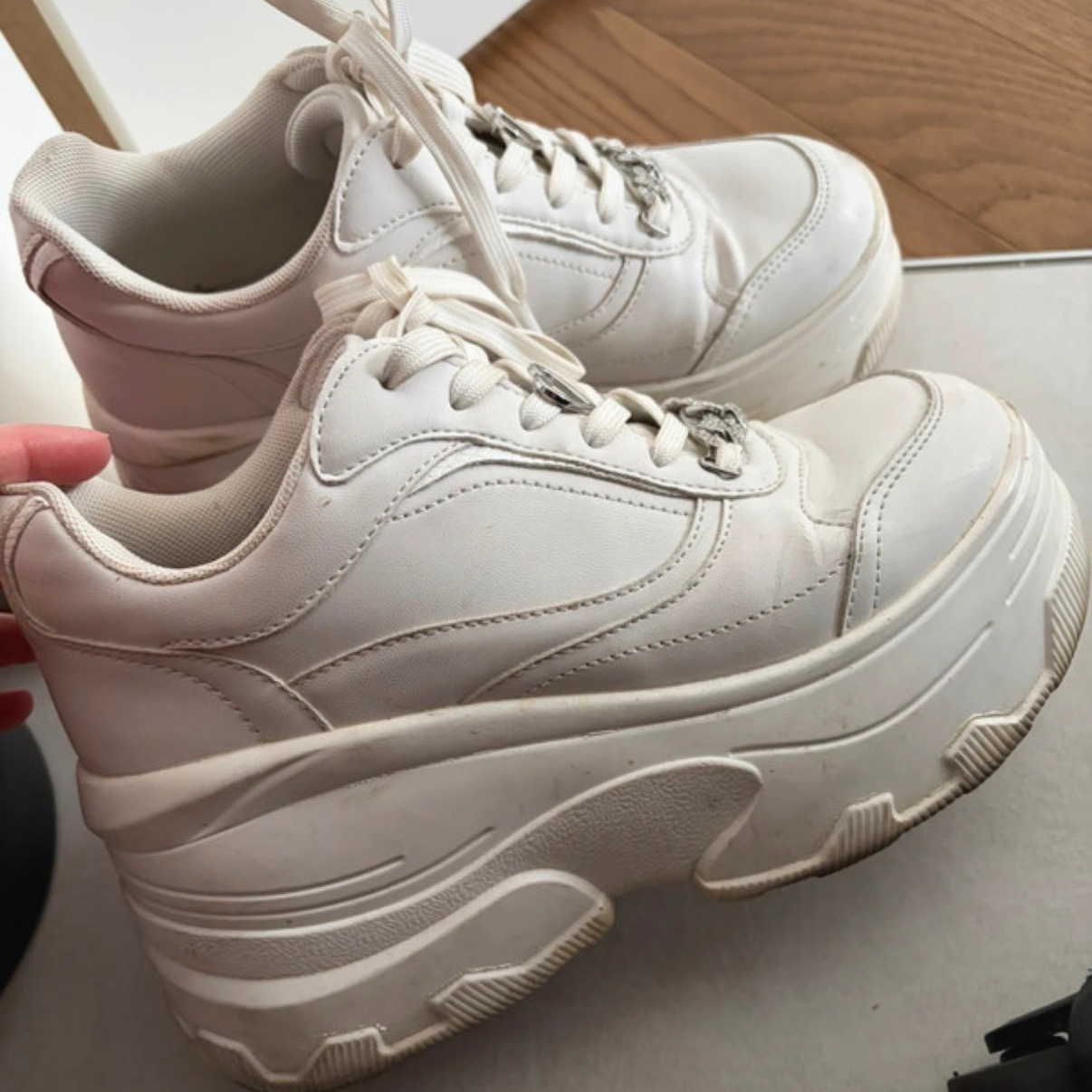 Getragene Sneaker